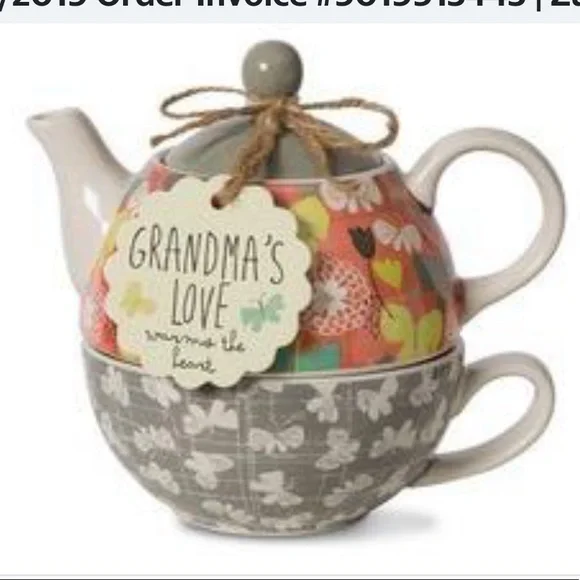 Grandma’s Love-Teapot & cup gift set. So cute! Pavilion Gift Company.  NWT boxed - Picture 2 of 6
